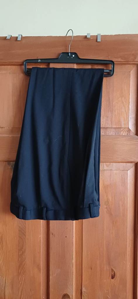 M&S TROUSERS 32 "waist