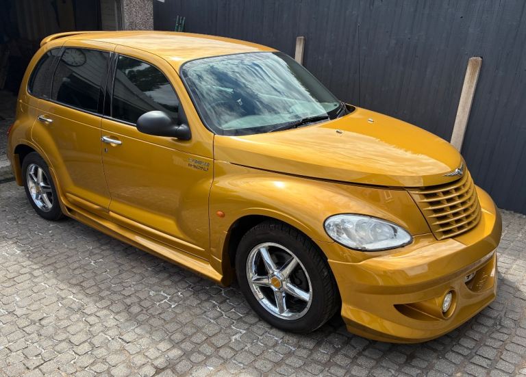 Breaking Chrysler pt cruiser street cruiser
