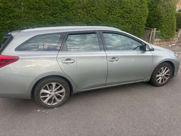 Toyota, AURIS, Estate, 2014, Manual, 1598 (cc), 5 doors