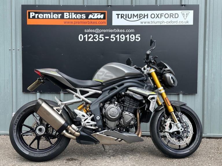 Stunning 2022/22 Triumph Speed Triple RS Motorcycle 