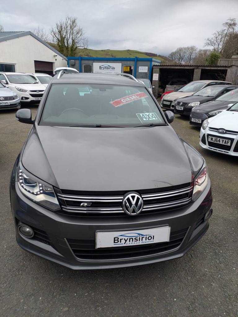 2015 Volkswagen Tiguan 2.0 TDi BlueMotion Tech R-Line 5dr ESTATE Diesel Manual