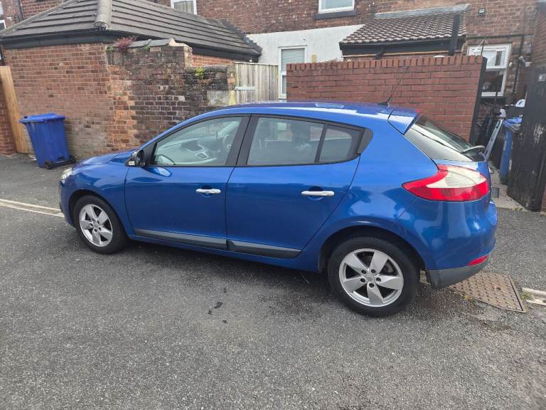 Renault, MEGANE, Hatchback, 2010, Manual, 1598 (cc), 5 doors