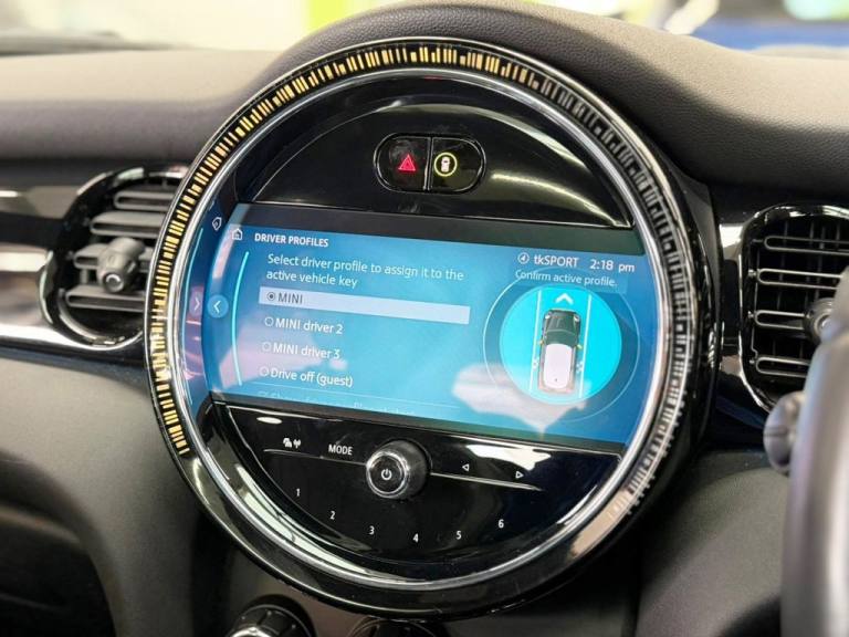 2021 MINI Electric Hatch Cooper SE 32.6kWh Level 3 Hatchback 3dr Electric Auto (184 ps) Hatchback...