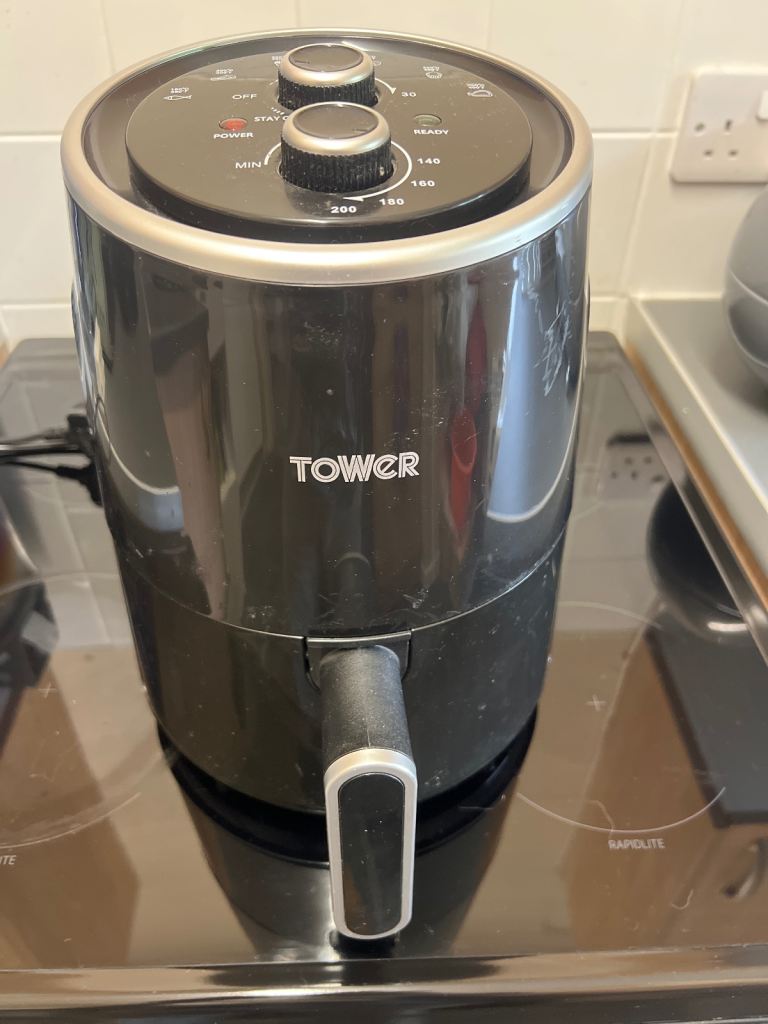 Tower Black Air Fryer – Good Condition