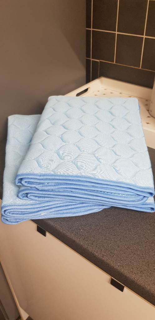 Self cooling pet mats x 2