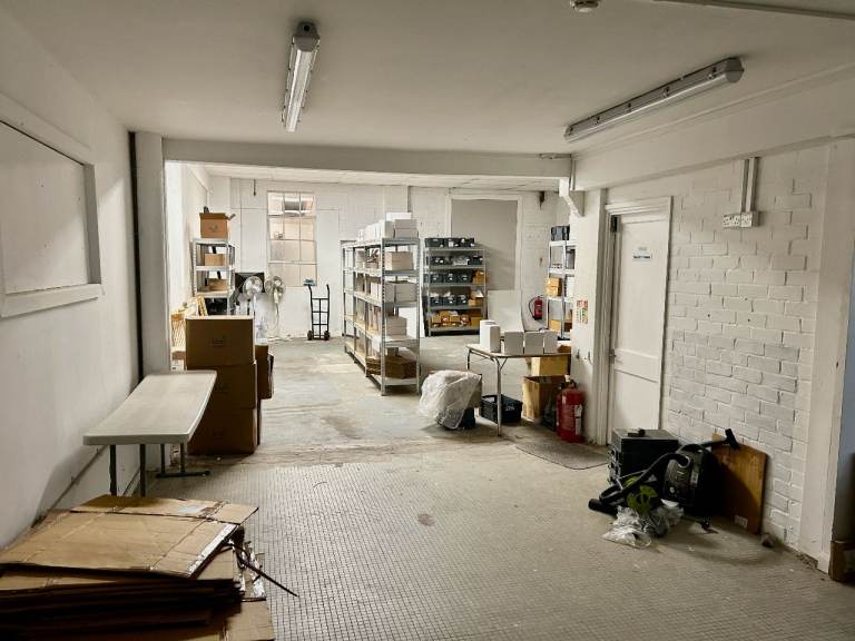 STORAGE SPACE IN CHRISTCHURCH BH23