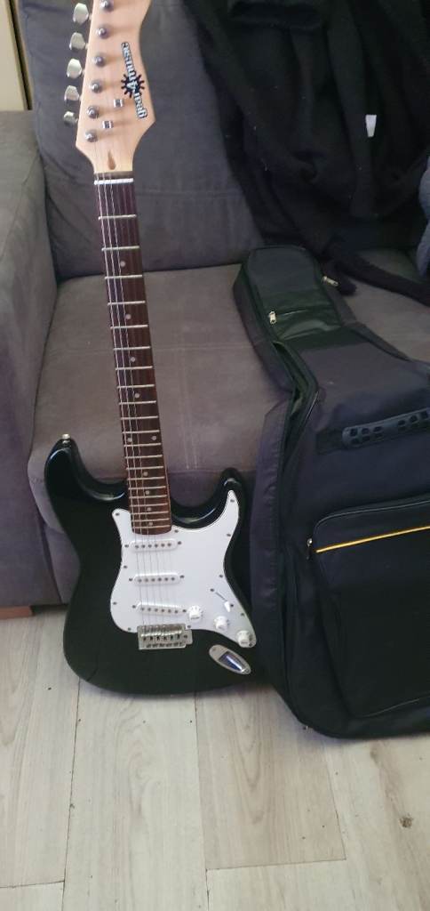 Electric guitar 