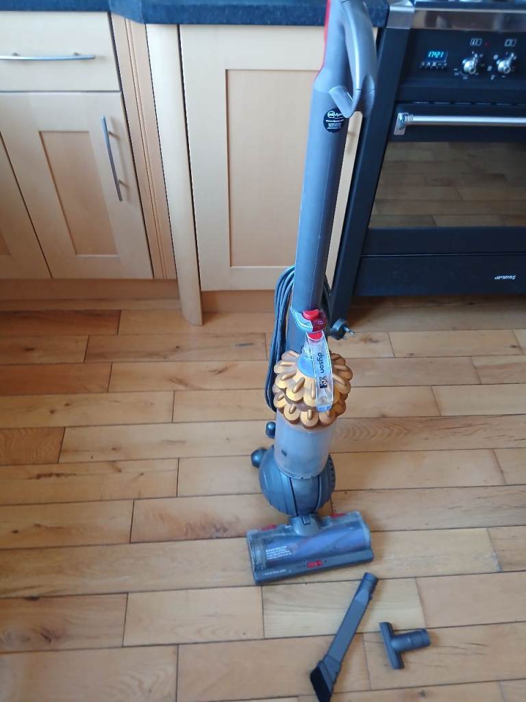 Leeds 15. £30. Dyson DC5O upright vacuum cleaner with Motorised Head. Complete, Works perfectly. 