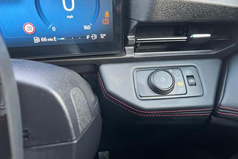 2025 Ford Puma 1.0L EcoBoost 125ps Hybrid mHEV ST-Line 5dr Automatic Automatic HATCHBACK Petrol A...