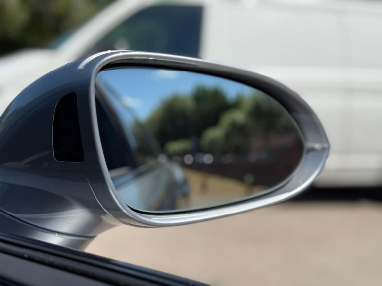 2025 Bentley Flying Spur 4.0 V8 Ultra-Performance 25.9kWh Speed Saloon 4dr Petrol Plug-in Hybrid ...