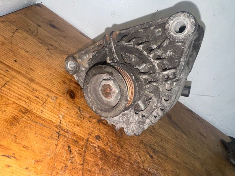Ford Focus 2017 Petrol alternator generator AV6N10300GC GHM13800