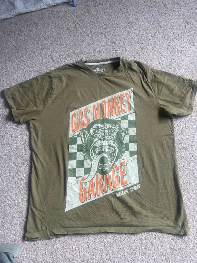 Gas monkey Garage  T-shirt size extra large