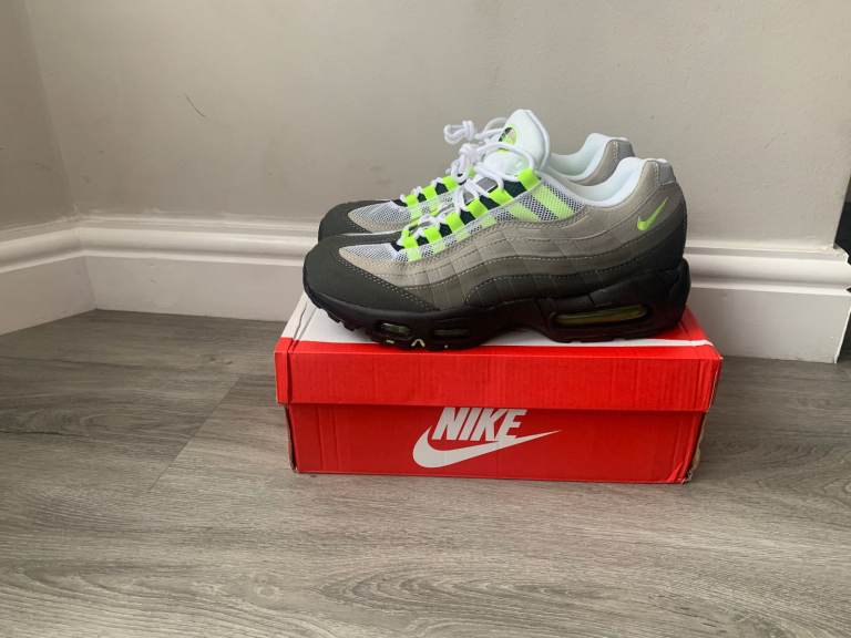 Nike Air Max 95 Grey/Neon – As Good As New