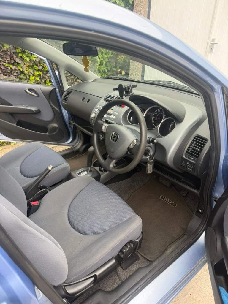 Honda, JAZZ, Hatchback, 2004, Semi-Auto, 1339 (cc), 5 doors