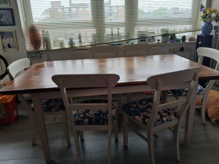 dining table plus 6 chairs 
