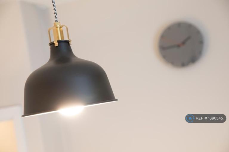 4 bedroom house in Ossory Street, Manchester, M14 (4 bed) (#1896545)