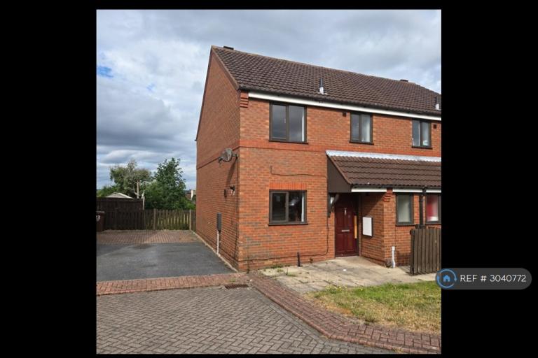 3 bedroom house in St James's Park, Wakefield, WF1 (3 bed) (#3040772)