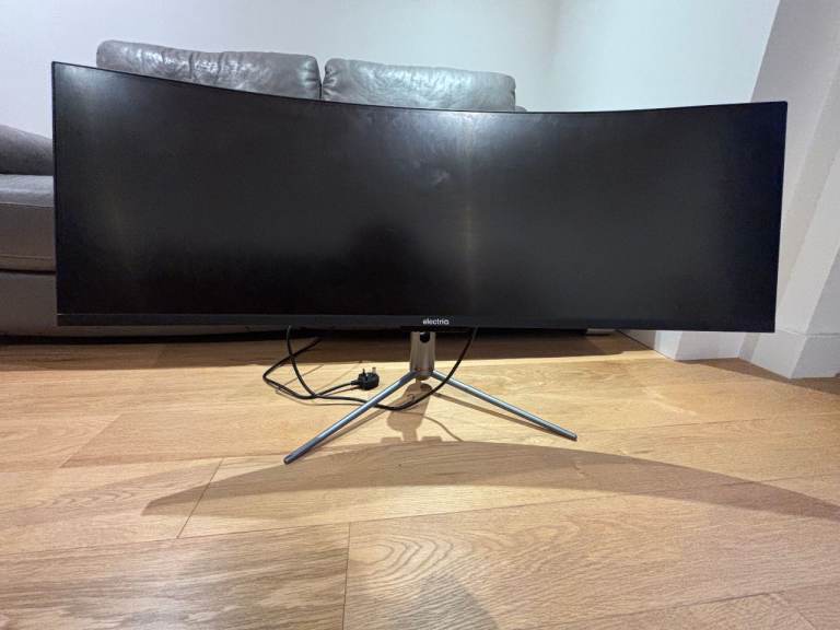 electriQ 43 QLED Super UltraWide 120hz HDR600 Curved Monitor (Unable to swtich on)