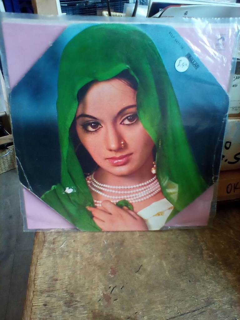 Laila Majnu,. Lata Mangeshkar,. Vinyl album,. 