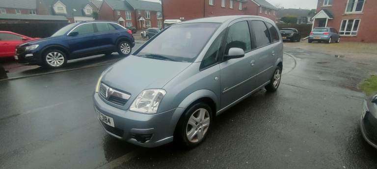 2010 Meriva with full MOT 