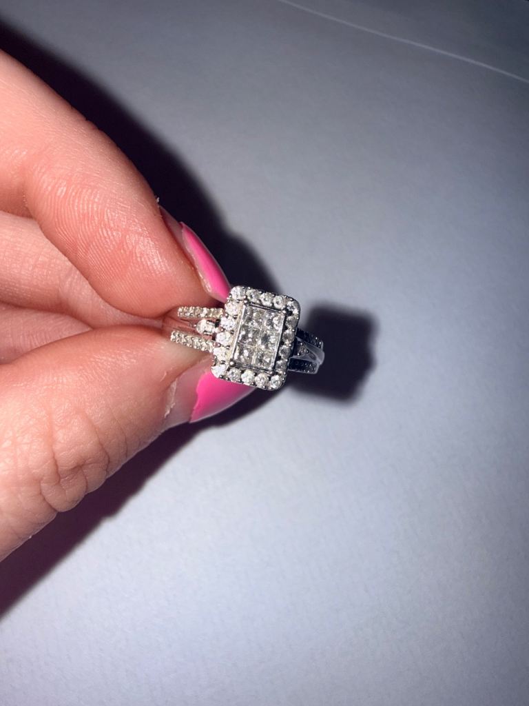 Perfect fit wedding set