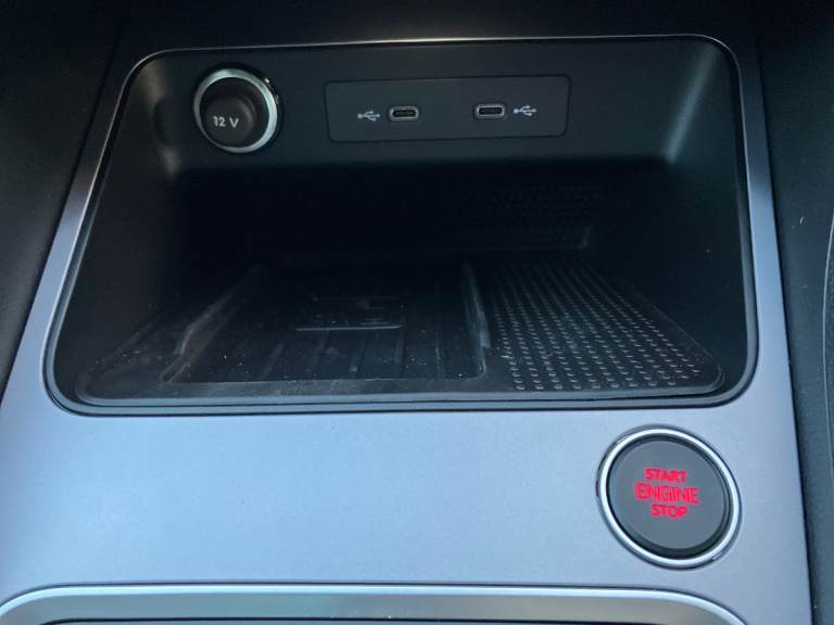 2025 SEAT Ateca 1.5 TSI EVO FR Black Edition 5dr Estate PETROL Manual