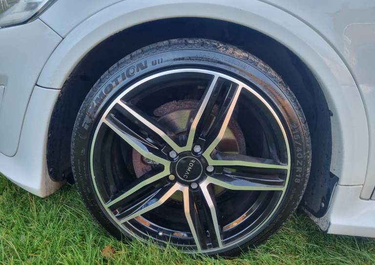 Volvo, C30, Hatchback, 2010, Manual, 1560 (cc), 3 doors