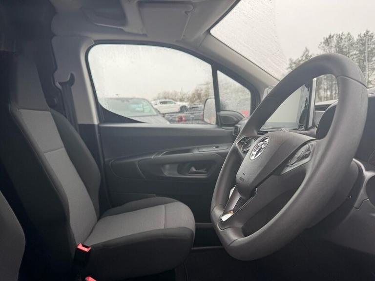 2024 Vauxhall Combo 2300 100kW Prime 50kWh H1 Van Auto PANEL VAN ELECTRIC Automatic