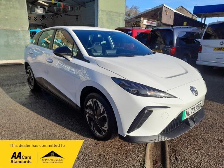 MG MG 4 SE 51KWH EV AUTO +CAR PLAY, 1 OWNER, FULL HISTORY, WHITE