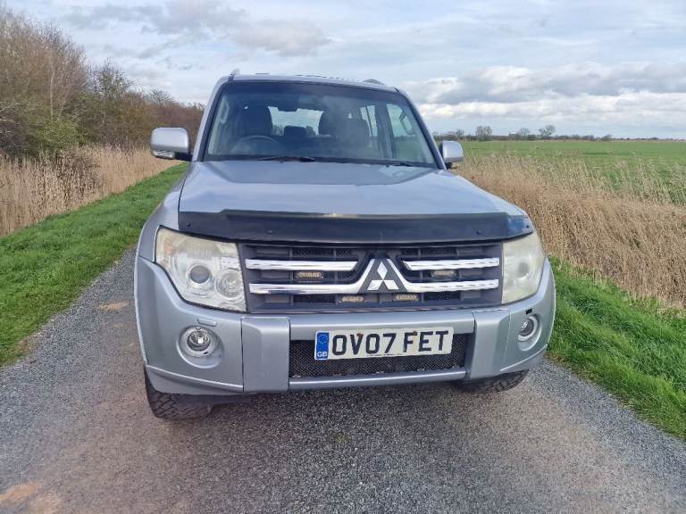 Mitsubishi Shogun Elegance 