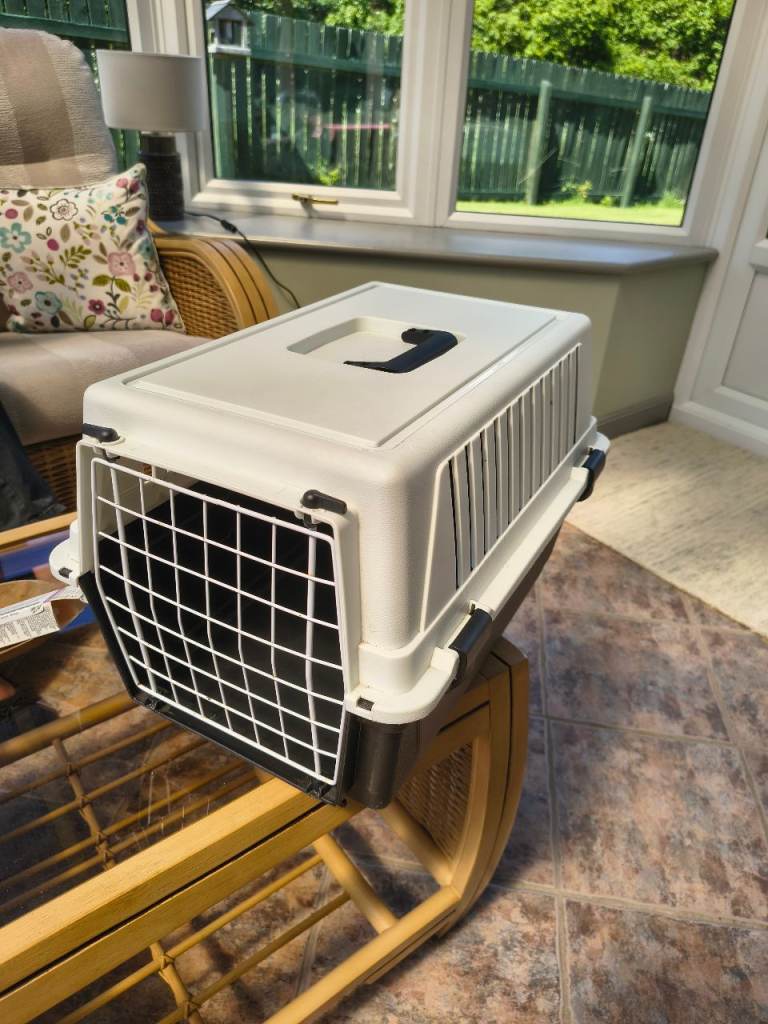 SMALL DOG AND CAT CARRIER - FERPLAST ATLAS 10