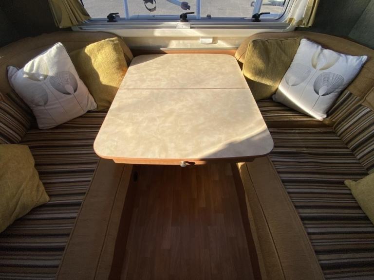 2006 (06) BESSACARR E720 2 BERTH MOTORHOME