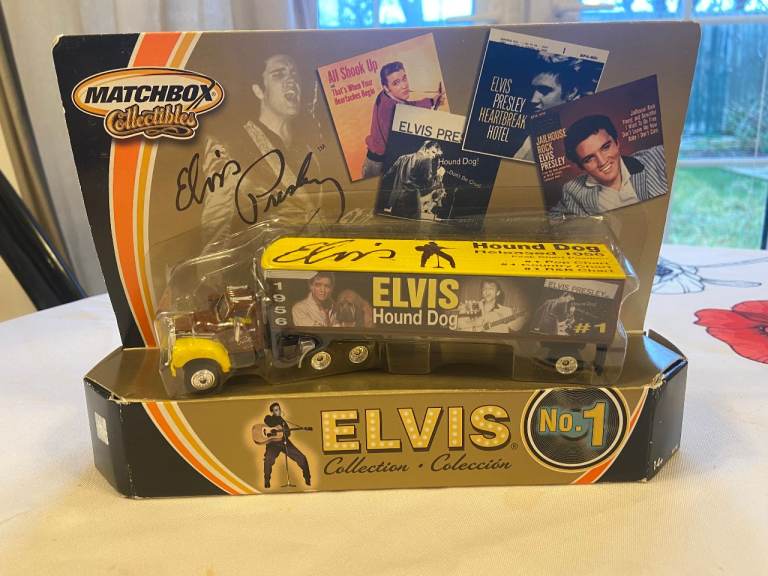 Elvis Matchbox Toy Truck Hound Dog *BOXED EX*