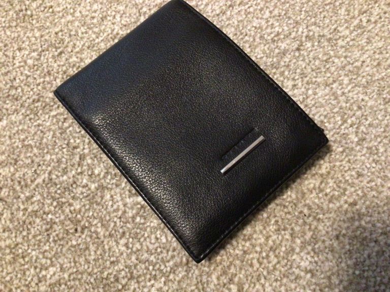 Piquadro Black Leather Wallet - excellent condition 