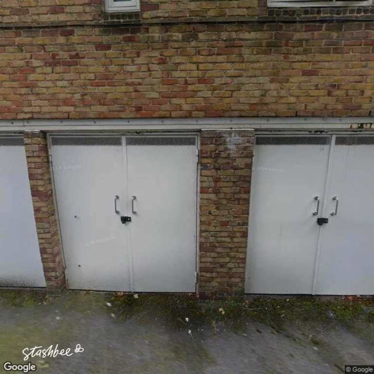 Garage to rent in London (SE16) | Stashbee