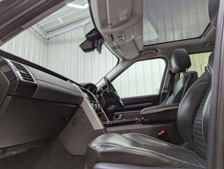 2017 Land Rover Discovery 3.0 Discovery HSE TD6 Auto 4WD 5dr SUV Diesel Automatic