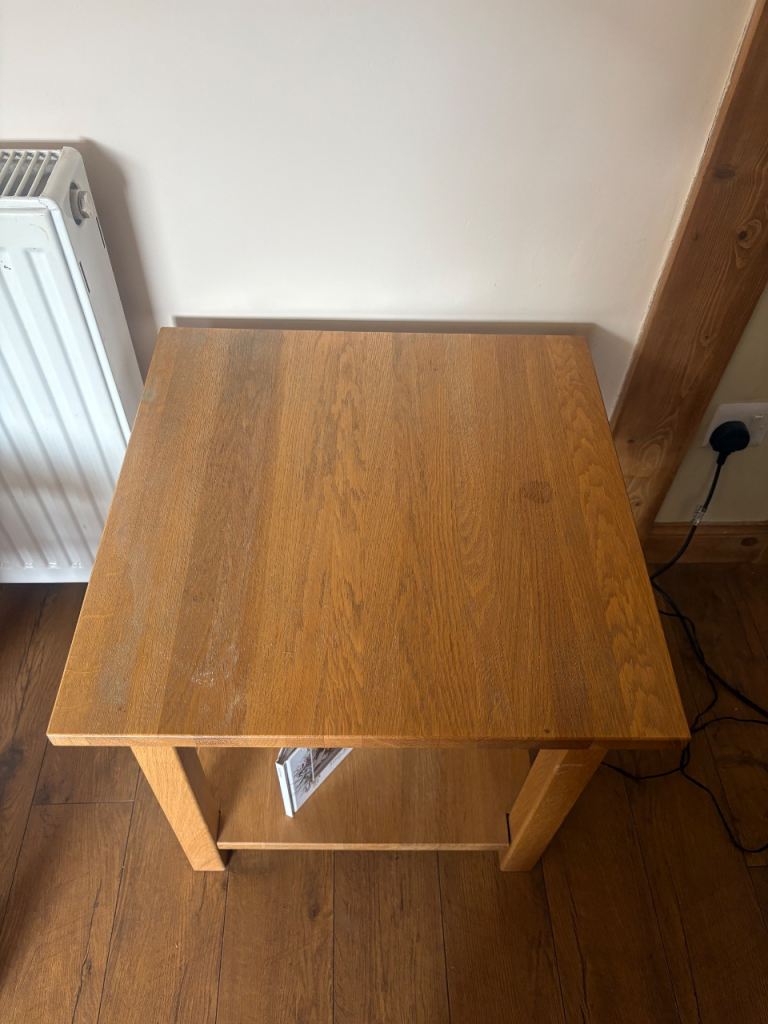 Small Wooden Side Table with Shelf – Good Condition