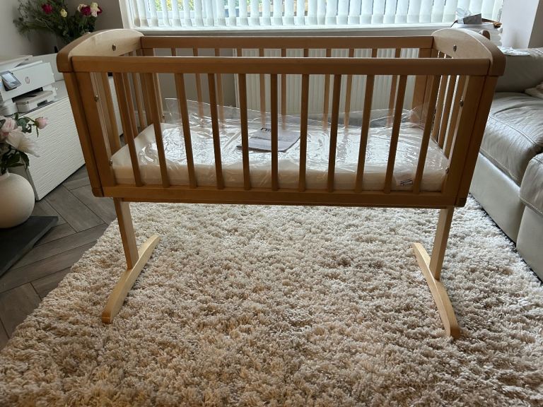 Wooden crib for new born baby