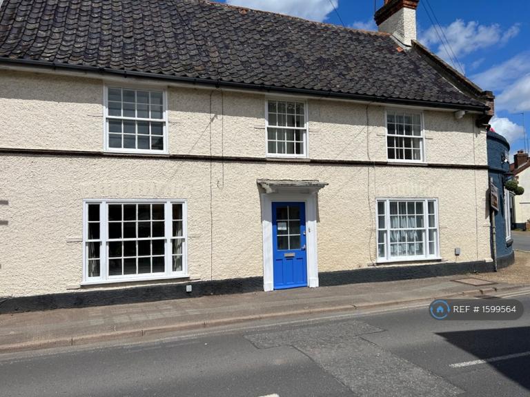 1 bedroom flat in Quay Street, Halesworth, IP19 (1 bed) (#1599564)
