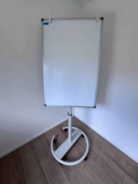 Maxtek Flip Chart Stand
