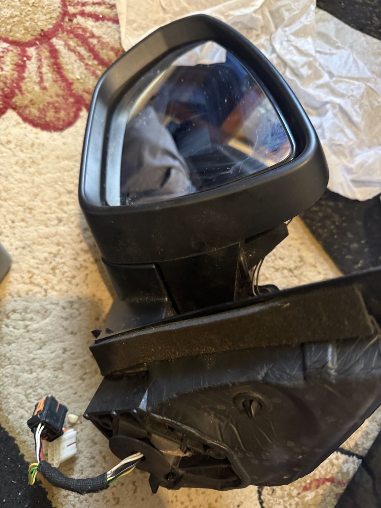 Peugeot Left Side Wing Mirror