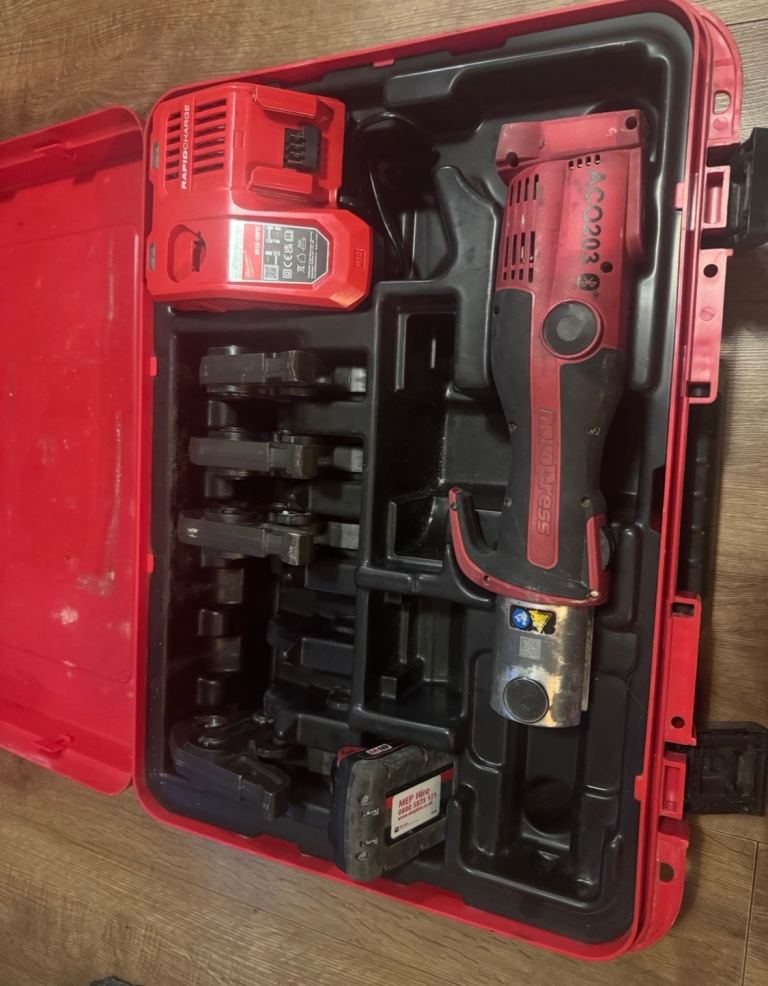 Novopress ac203bt press kit milwaukee 