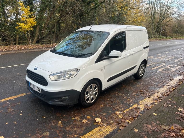 FREE ULEZ FORD TRANSIT COURIER SPORT 2018 67 REG FULL SERVICE HISTORY NO VAT