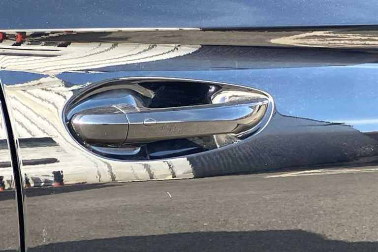 2025 MG MG4 49kWh SE Hatchback 5dr Electric Auto (170 ps) Hatchback Electric Automatic