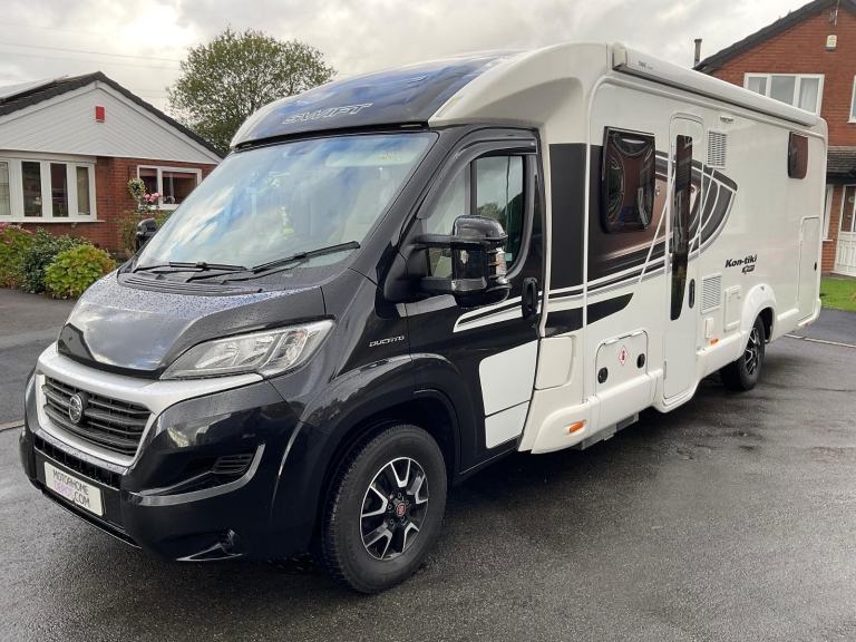 Swift Kontiki Sport 597 Black Edition rear over garage bed 4 berth/belt