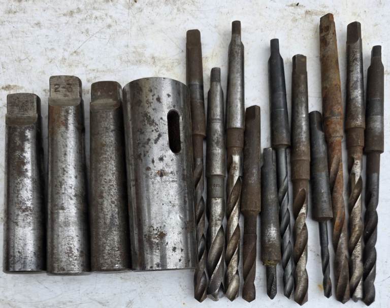 Machine Drill Chuck Sleeves & Drill bits. CHEAP. READ DESCRIPTION PLEASE.