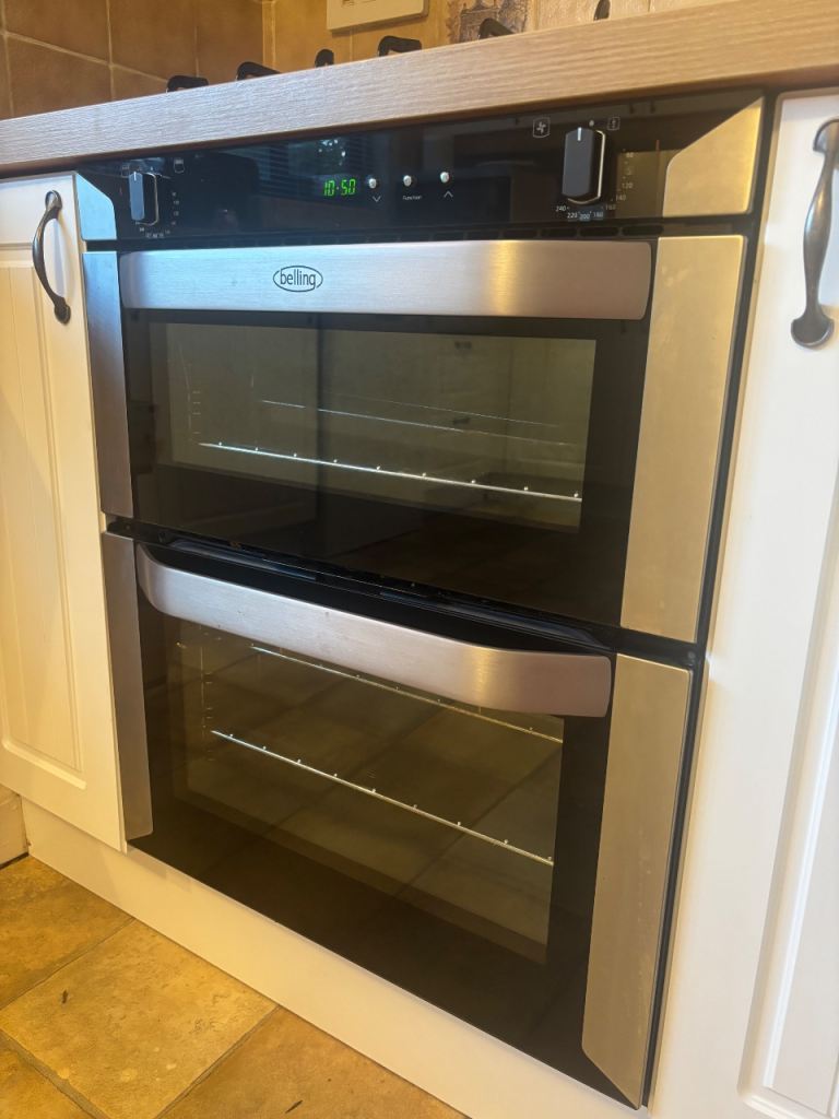 Belling fan oven and Zanussi hob 