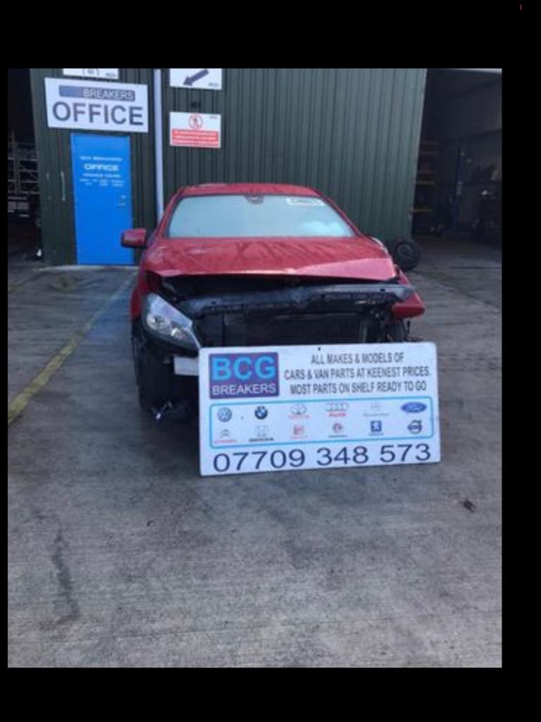 2015 Mercedes a 180 parts breaking bcg 