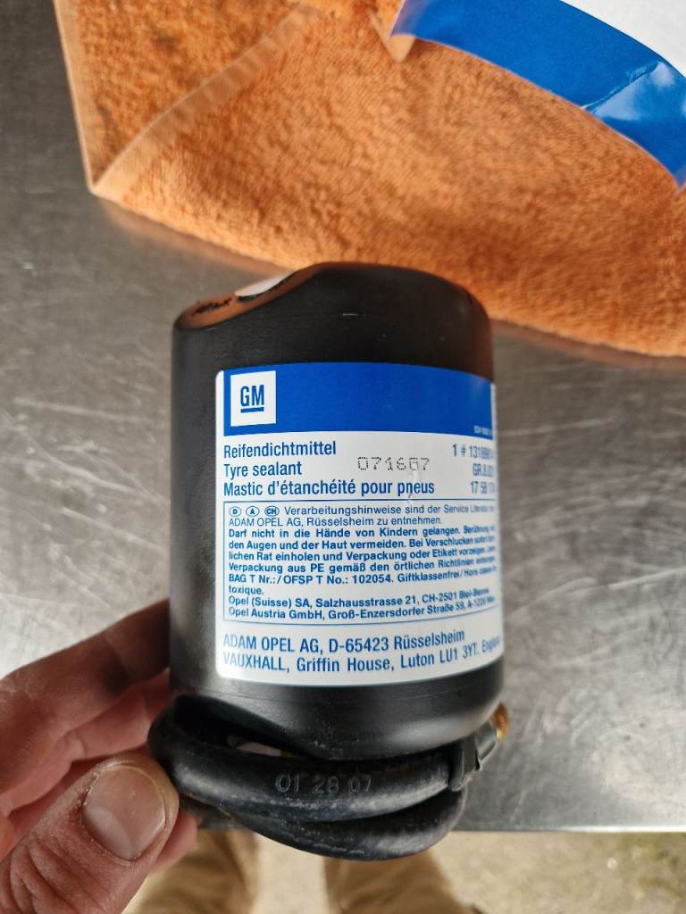 VAUXHALL GENUINE TYRE PUNCTURE SEALANT REPAIR LIQUID BOTTLE 450ML 13189814