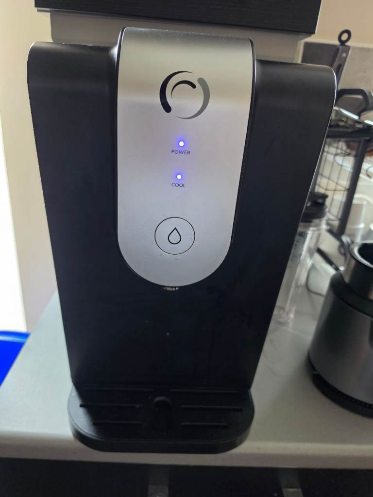 Water Dispenser and Filter – Black, Good Condition